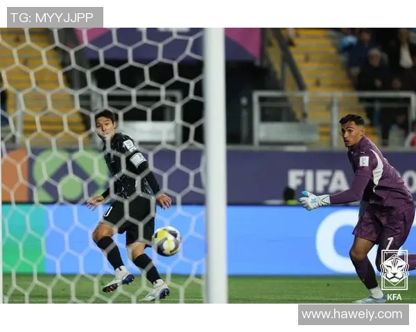 韩国足球三脚球星盘点及其在国际赛场上的辉煌表现 韩国足球三脚球星盘点及其在国际赛场上的辉煌表现